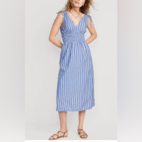 Old Navy Blue Striped Tie-Shoulder Smocked Maxi Dress for Women - Picture 1 of 7